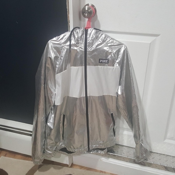 Jackets - Picture 2 of 5